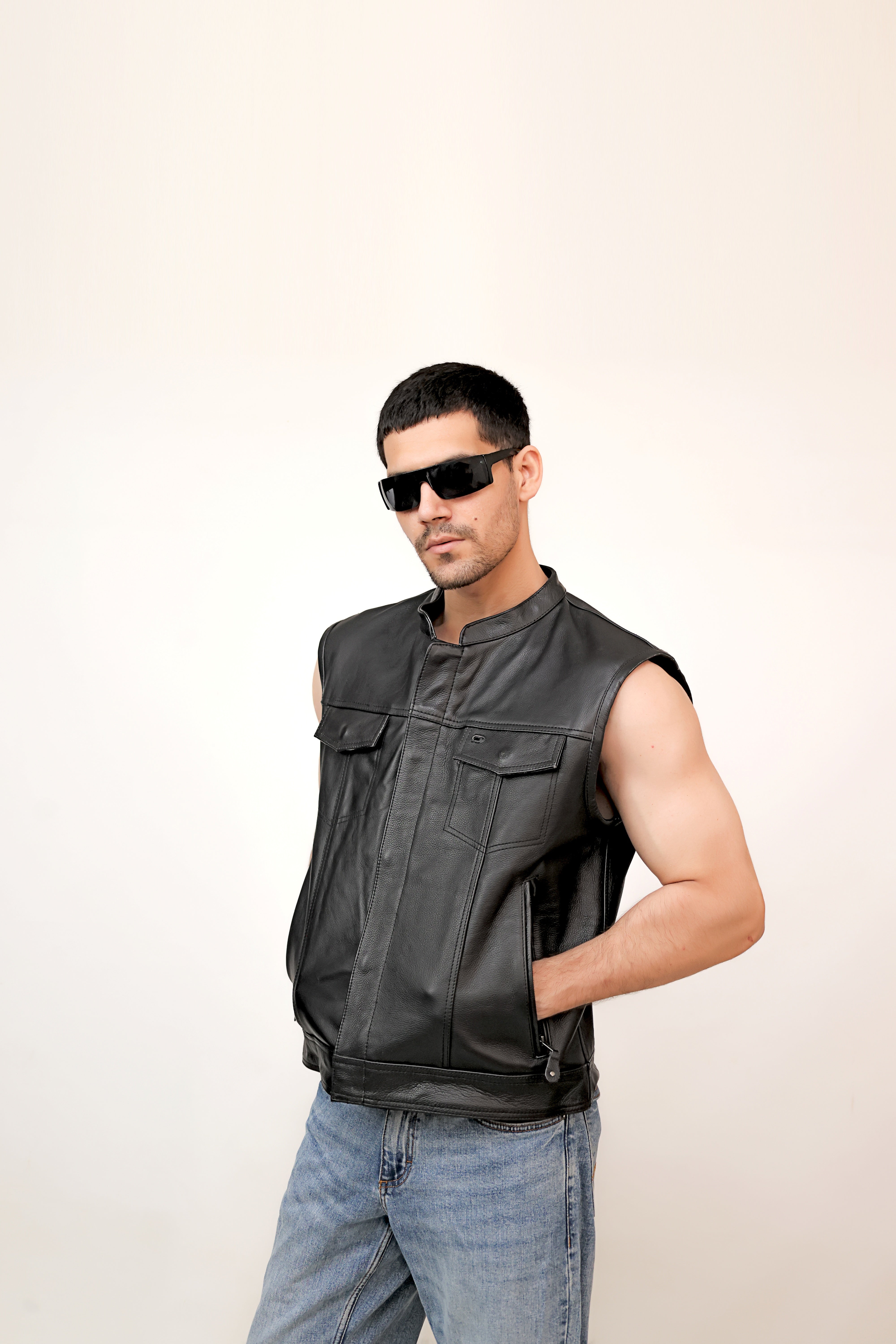 LEATHER VEST Main image