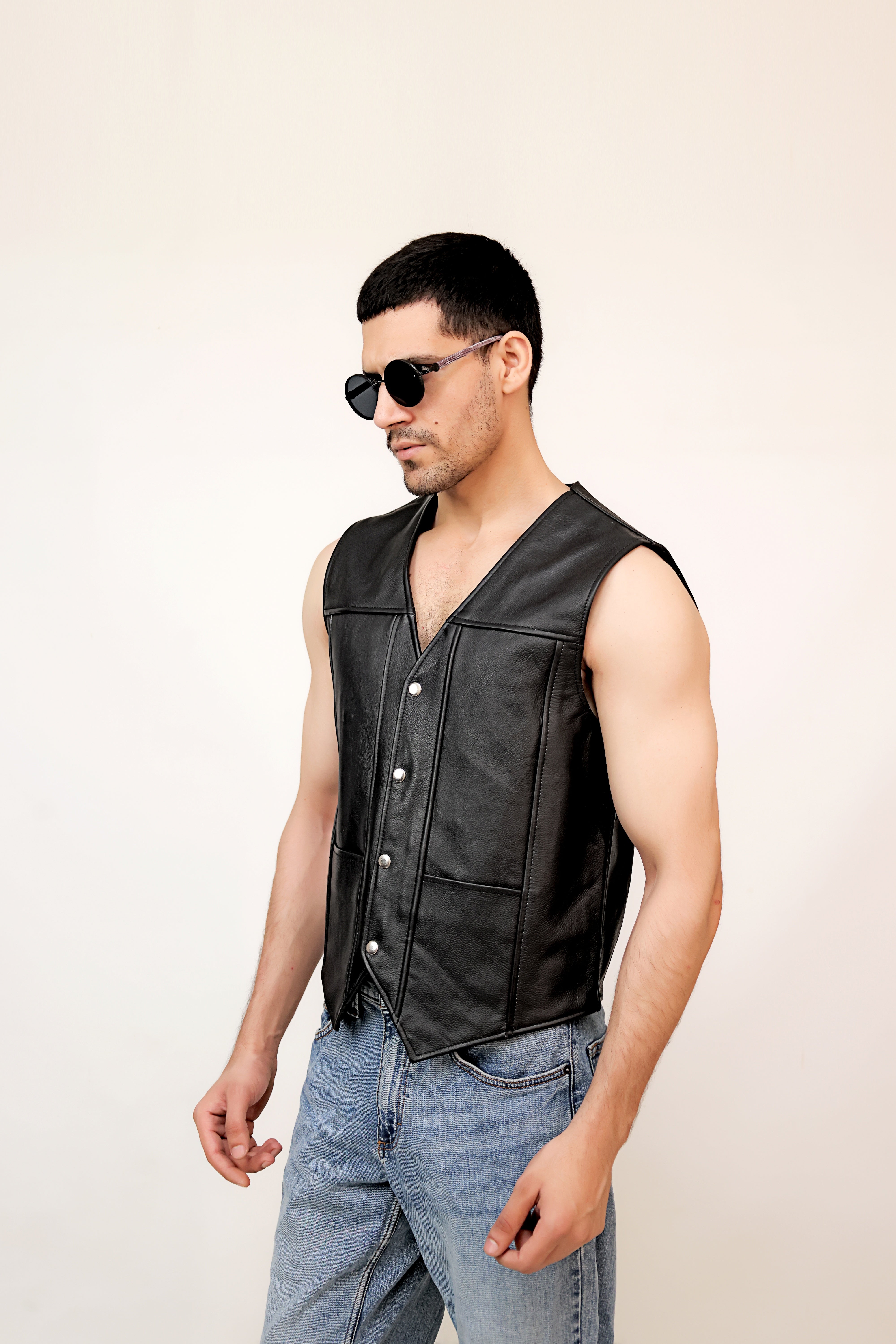 LEATHER VEST Secondary image